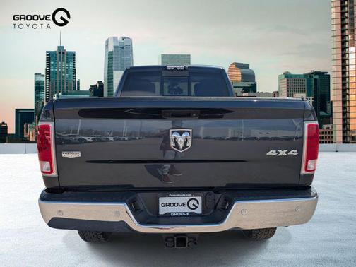 2018 RAM 2500 Laramie Crew Cab 4x4 6'4' Box