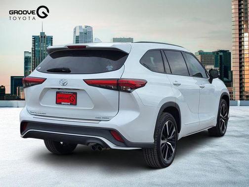 Wind Chill Pearl 2022 Toyota Highlander XSE