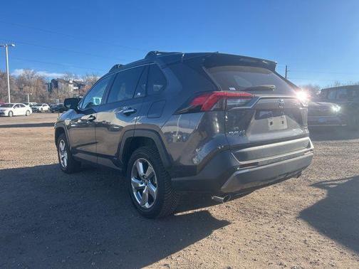 2019 Toyota RAV4 Hybrid SE