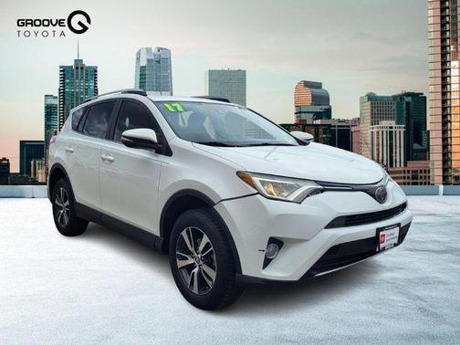 2017 Toyota RAV4 XLE