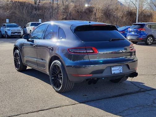 2017 Porsche Macan Base