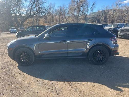 2017 Porsche Macan Base