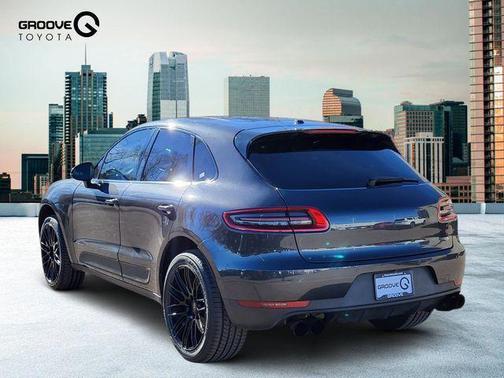 2017 Porsche Macan Base