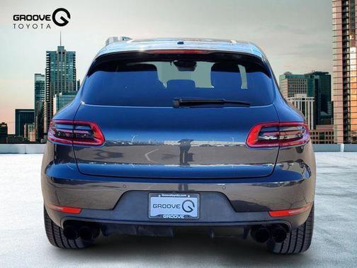 2017 Porsche Macan Base