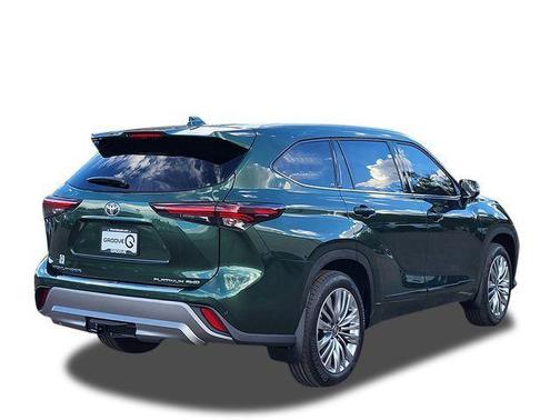 2025 Toyota Highlander Platinum