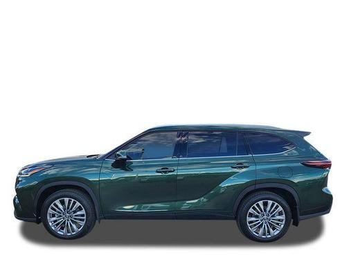 2025 Toyota Highlander Platinum