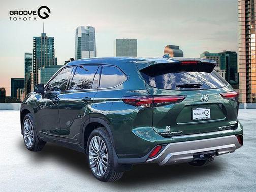 2025 Toyota Highlander Platinum