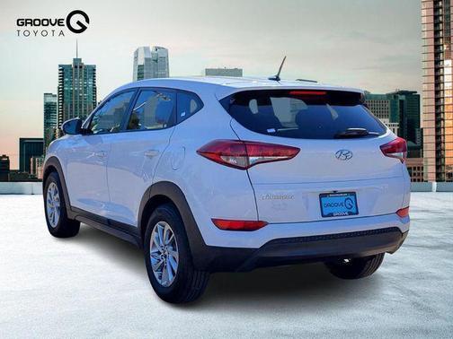 2016 Hyundai TUCSON SE