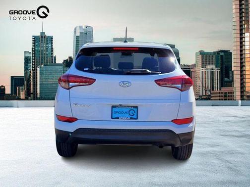 2016 Hyundai TUCSON SE