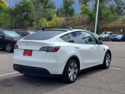 2023 Tesla Model Y Long Range Dual Motor All-Wheel Drive