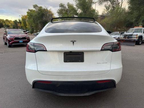 2023 Tesla Model Y Long Range Dual Motor All-Wheel Drive
