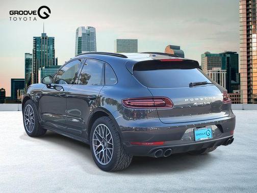 2018 Porsche Macan Turbo