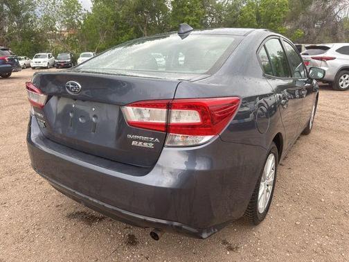 Carbide Gray Metallic 2017 Subaru Impreza 2.0i Premium