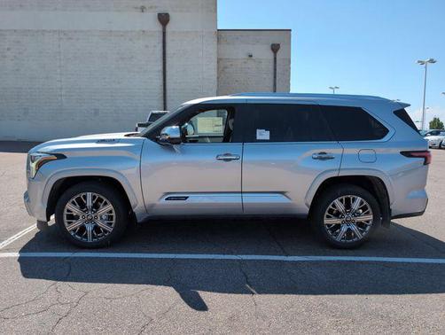 2025 Toyota Sequoia Base