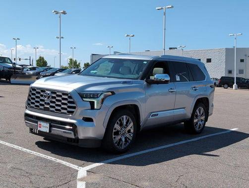 2025 Toyota Sequoia Base