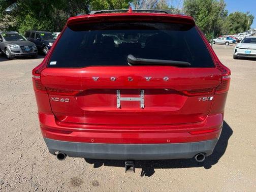 Fusion Red Metallic 2018 Volvo XC60 T5 Momentum