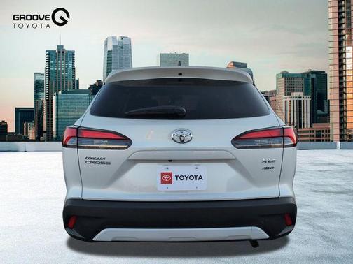 2025 Toyota Corolla Cross XLE
