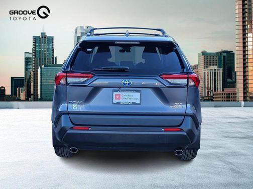 2024 Toyota RAV4 Hybrid XLE