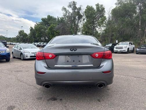2015 INFINITI Q50 Premium