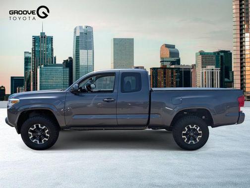 2017 Toyota Tacoma SR