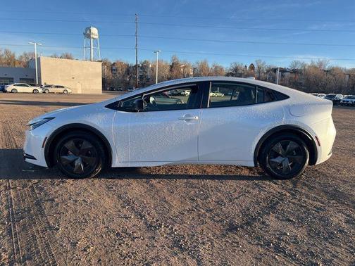 2024 Toyota Prius Prime SE