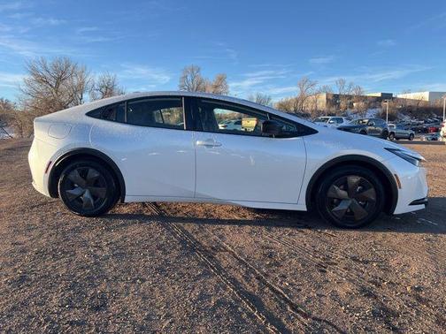 2024 Toyota Prius Prime SE