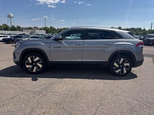 2024 Volkswagen Atlas Cross Sport 2.0T SE w/Technology 4MOTION