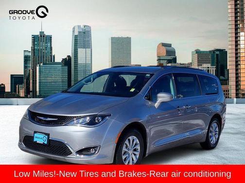 2019 Chrysler Pacifica Touring L