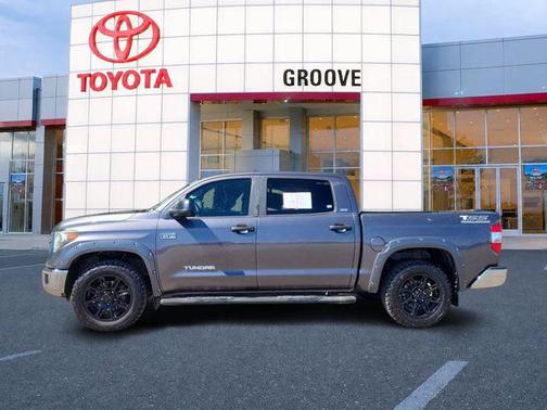 Magnetic Gray Metallic 2018 Toyota Tundra SR5
