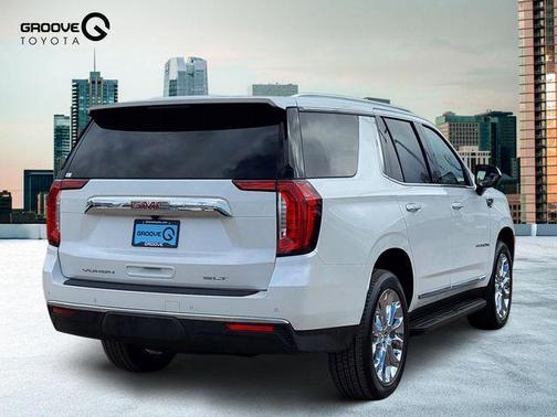 2023 GMC Yukon SLT
