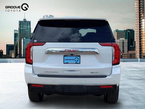 2023 GMC Yukon SLT