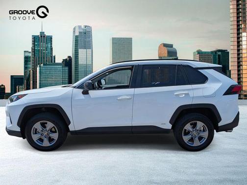 2022 Toyota RAV4 Hybrid LE