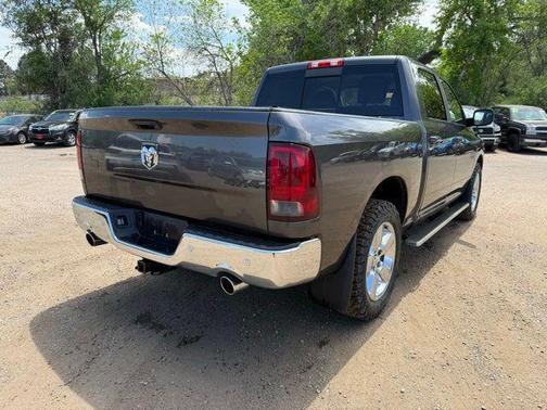 Granite Crystal Metallic Clearcoat 2017 RAM 1500 Big Horn