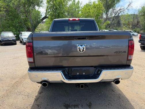 Granite Crystal Metallic Clearcoat 2017 RAM 1500 Big Horn