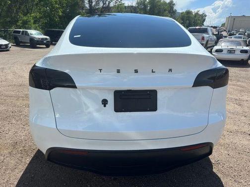 Pearl White Multi-Coat 2025 Tesla Model Y Long Range Dual Motor All-Wheel Drive