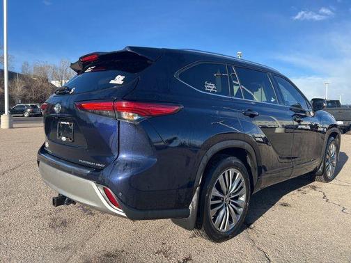 2020 Toyota Highlander Platinum