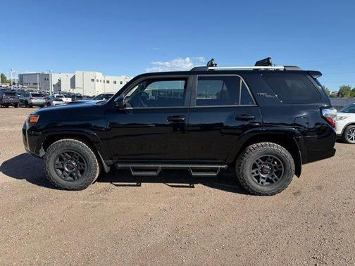 Midnight Black Metallic 2017 Toyota 4Runner TRD Off Road