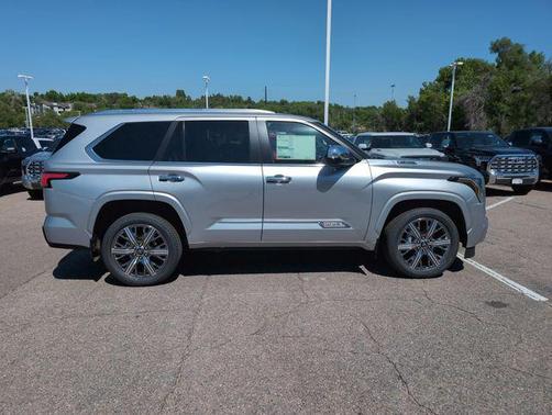 2025 Toyota Sequoia Base