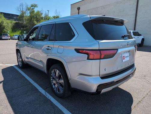 2025 Toyota Sequoia Base
