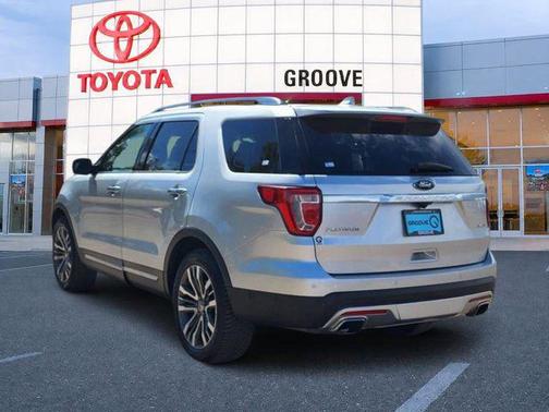Ingot Silver 2017 Ford Explorer Platinum