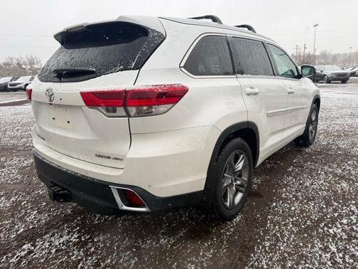 2017 Toyota Highlander Limited Platinum