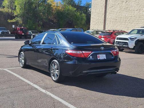 2017 Toyota Camry SE