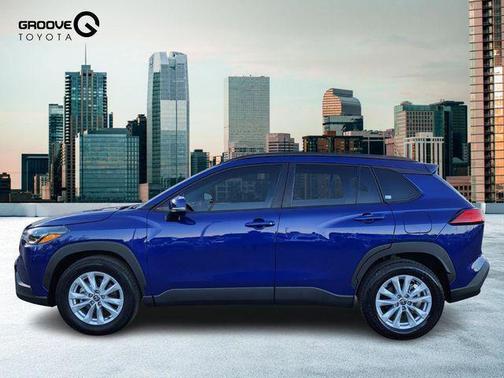 2024 Toyota Corolla Cross LE