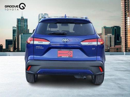 2024 Toyota Corolla Cross LE