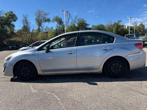 2016 Subaru Impreza 2.0i