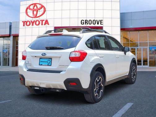 Crystal White Pearl 2016 Subaru Crosstrek 2.0i Limited