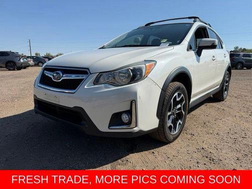 Crystal White Pearl 2016 Subaru Crosstrek 2.0i Limited