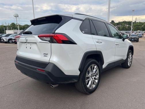 2025 Toyota RAV4 XLE Premium