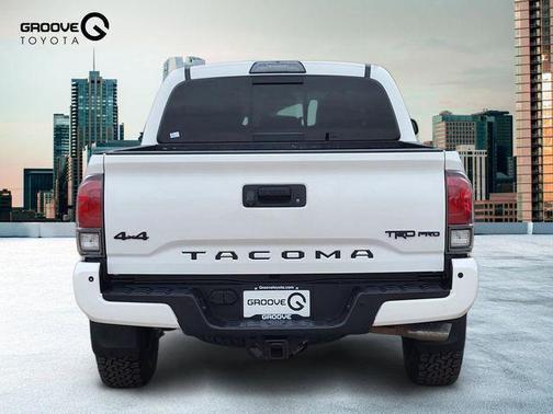 Super White 2017 Toyota Tacoma Base