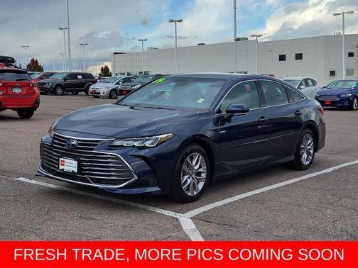2019 Toyota Avalon Hybrid XLE Plus
